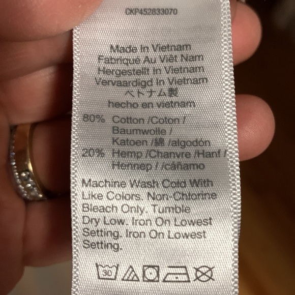 Madewell Hemp Natural‎ Color V-Neck Sweatshirt - Picture 4 of 4